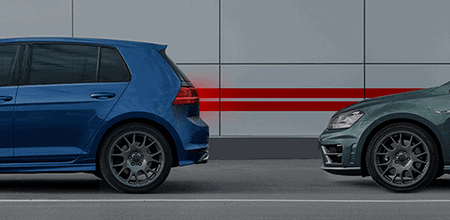 Thinkware U3000 exclusive Rear Collision Warning alerting to a tailgater
